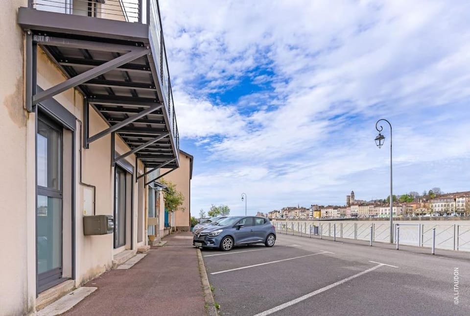 Appartement T2 climatisé Le quai 391 Apartment in Bourgogne-Franche-Comté