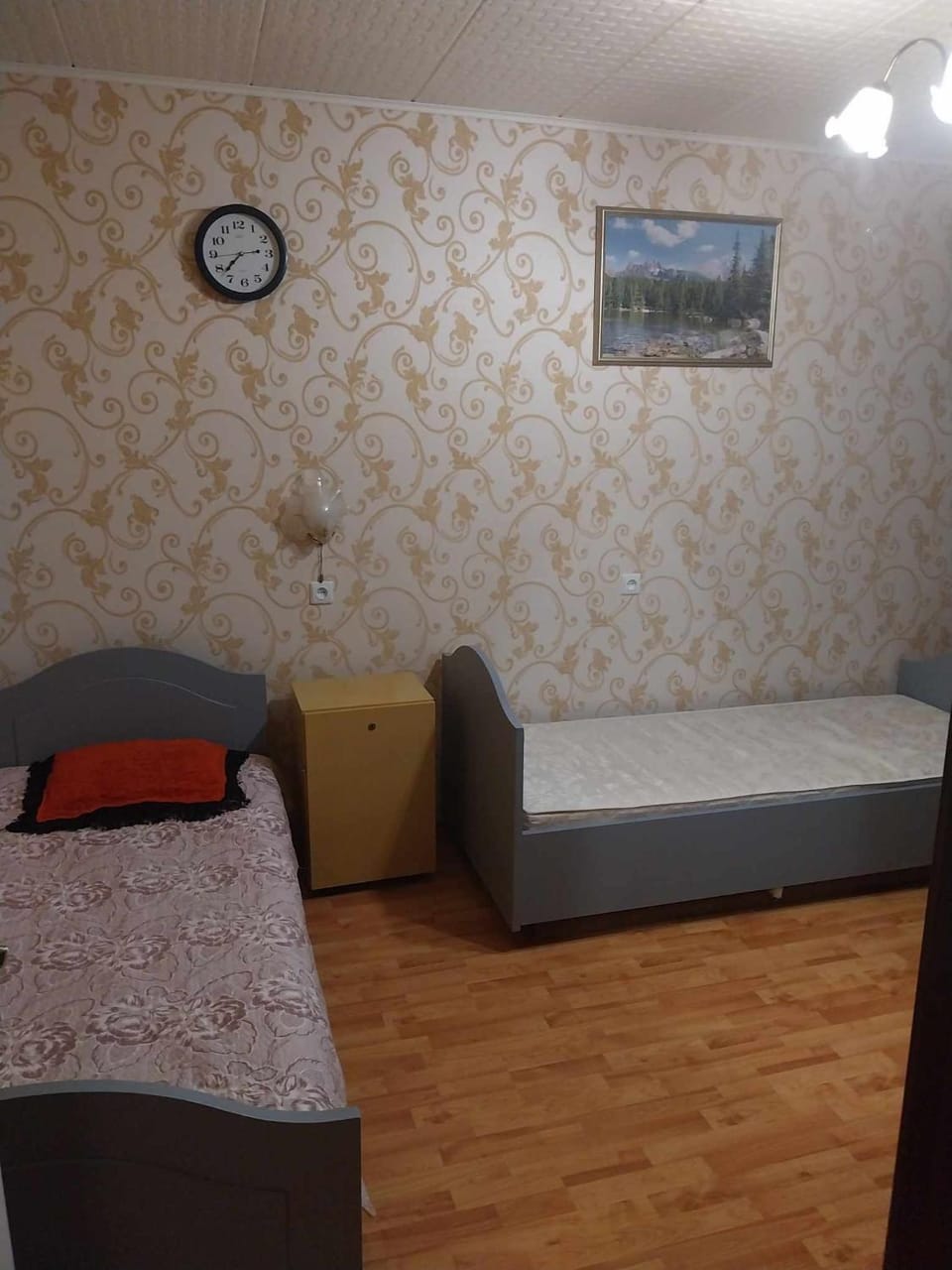 Photo of the whole room