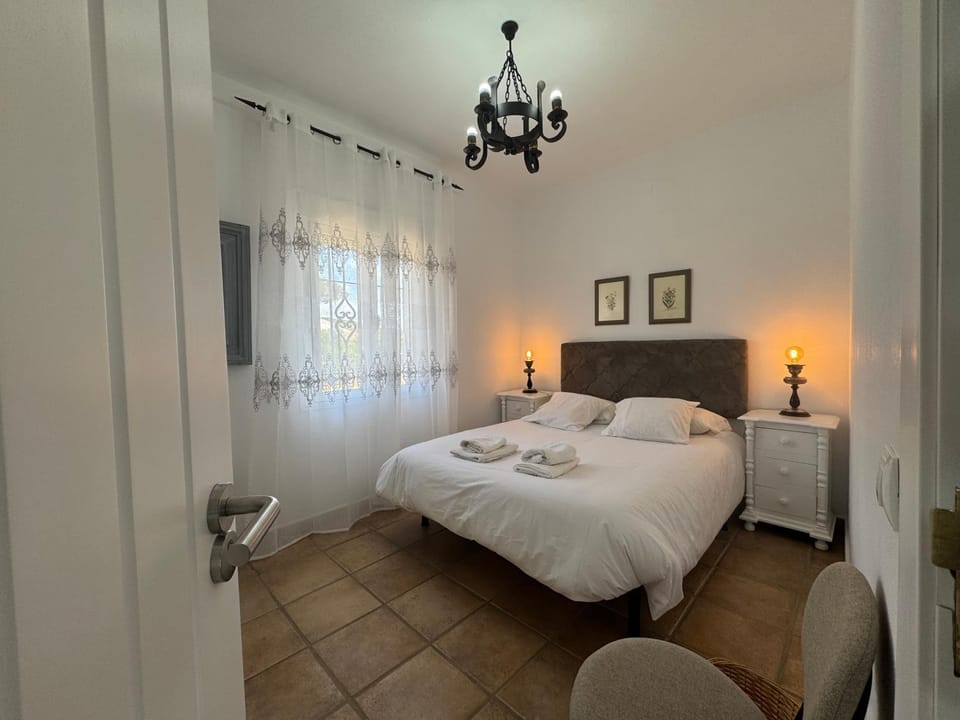 Villas Dehesa Roche Viejo Country House in La Janda