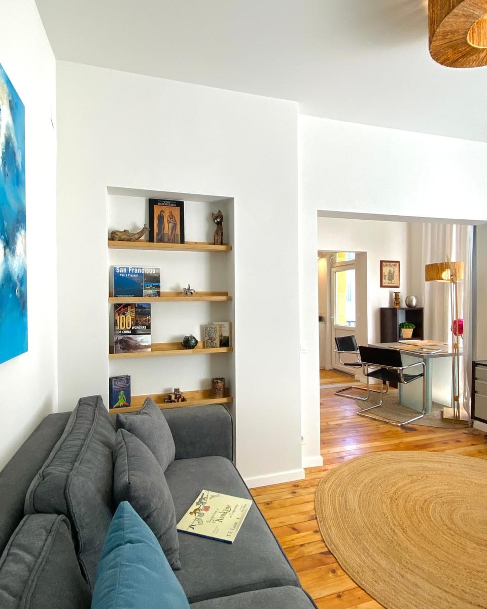 Living room, Seating area