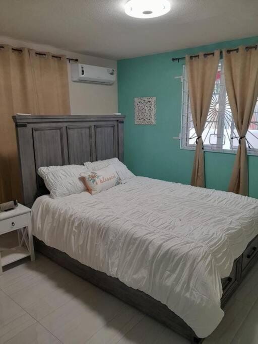 Lea view cottage Apartment in Saint James