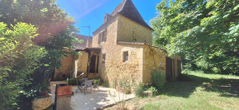 Ferme du Soleillal & Sauna- Adult Only Hostel in Occitanie