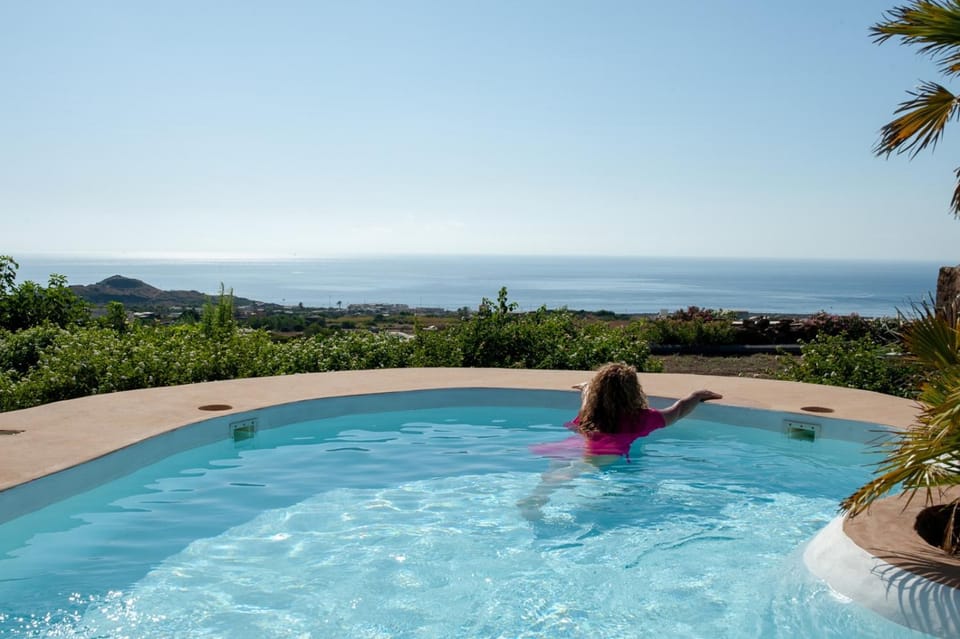 Sea view, Swimming pool