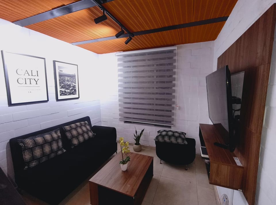 TV and multimedia, Seating area