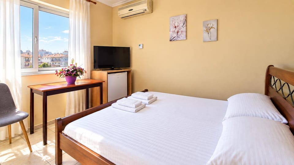 Bed, View (from property/room), Bedroom