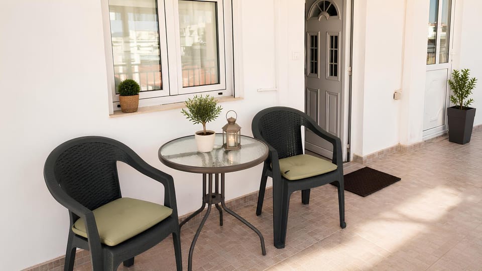 Balcony/Terrace, Balcony/Terrace, Location