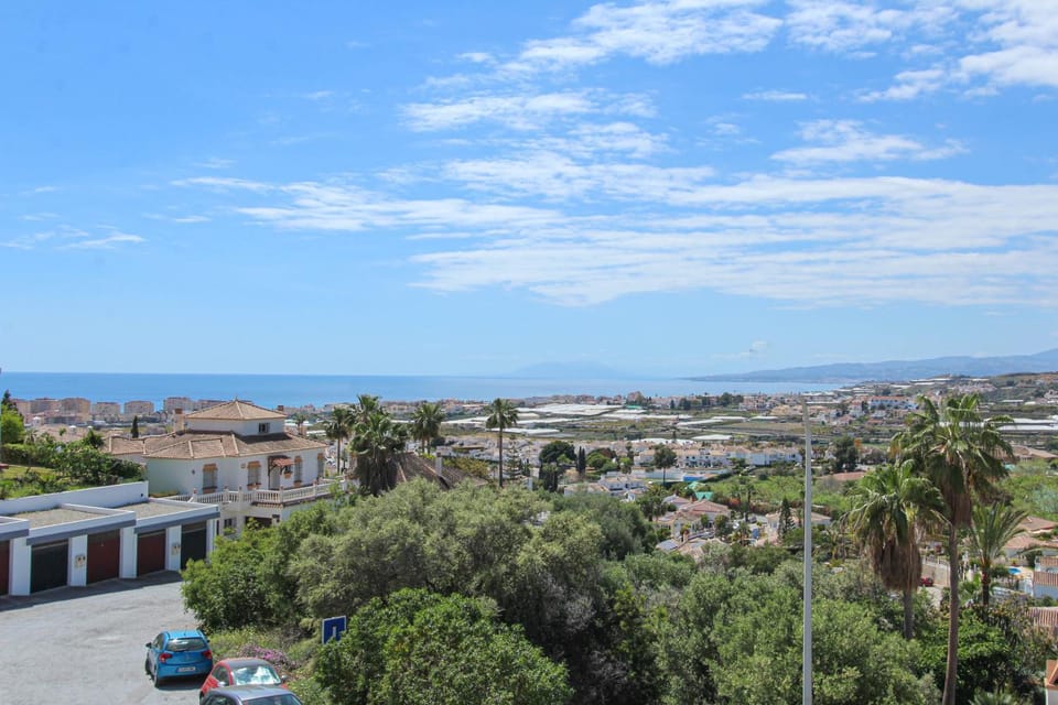 Natural landscape, Sea view, Location