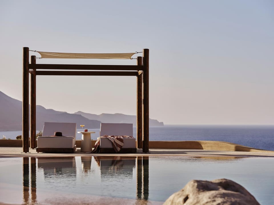 Mountain view, Sea view, Swimming pool, sunbed