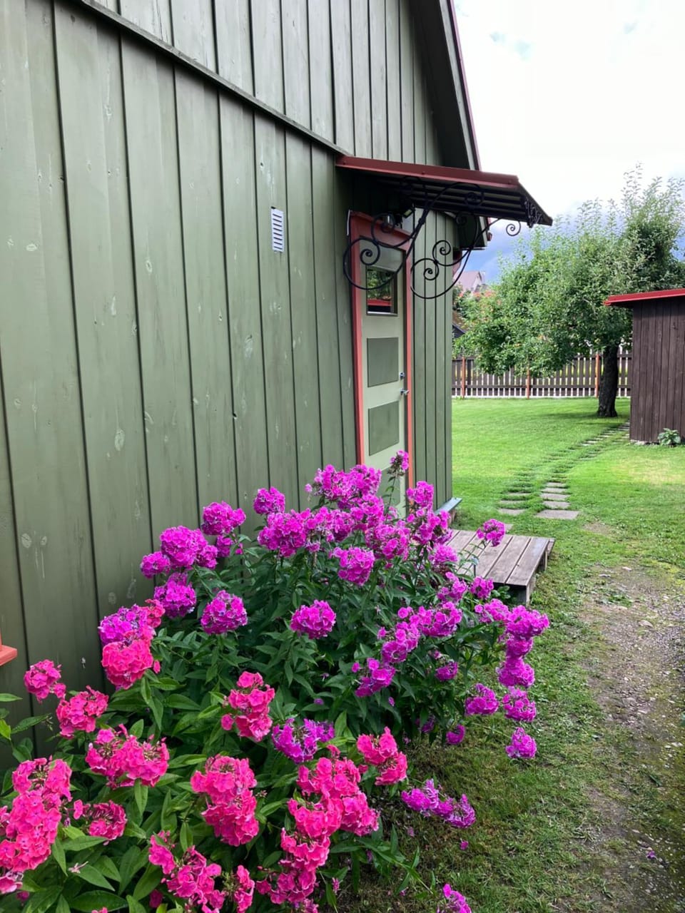 Property building, Garden, Garden view