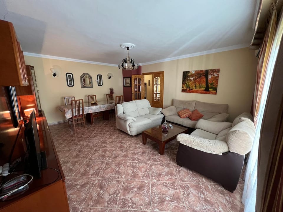 TV and multimedia, Living room, Dining area