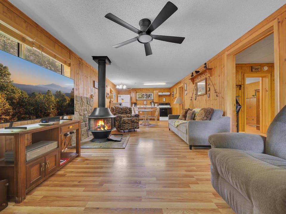 Bear Footin' #1106 House in Gatlinburg
