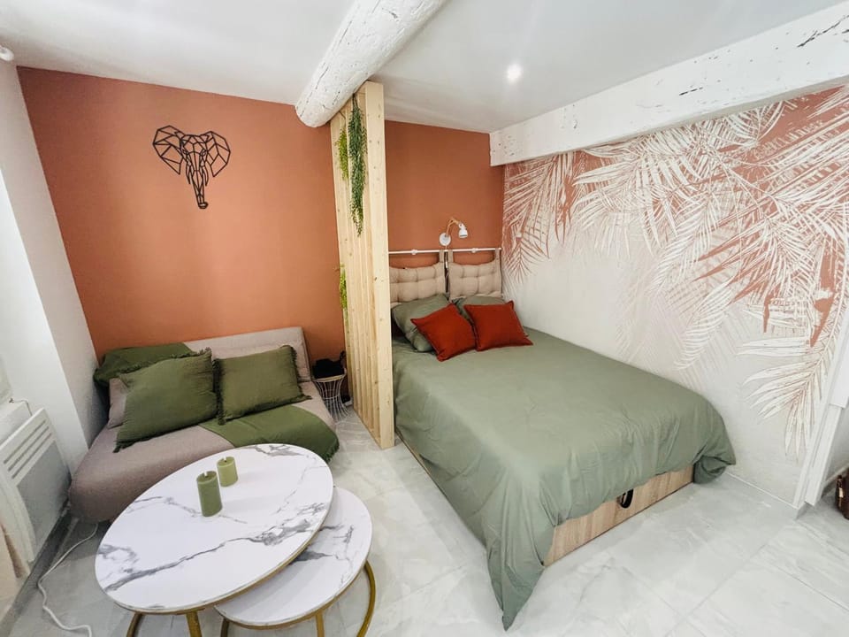 Le Charvet, Studio cosy en plein cœur de Hyères Apartment in Hyères