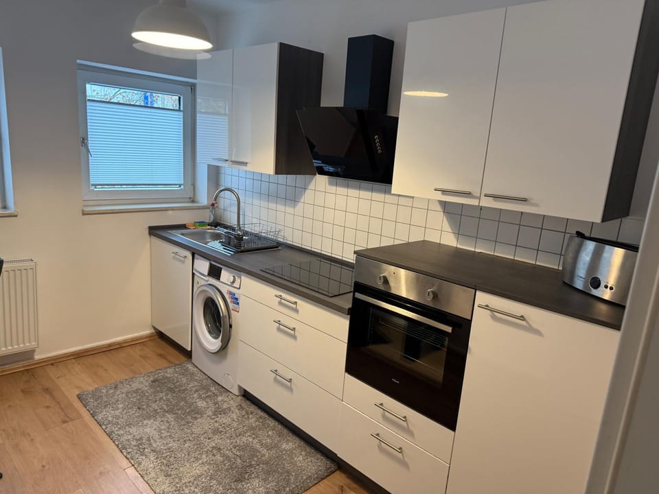 Kitchen or kitchenette, kitchen, kitchen