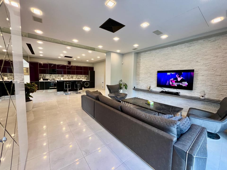 TV and multimedia, Living room