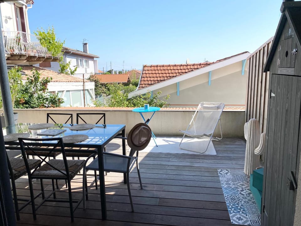 Patio, View (from property/room), Balcony/Terrace