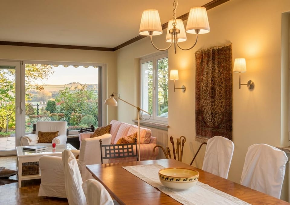 Living room, Dining area, Garden view