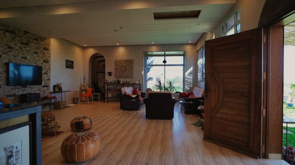 Communal lounge/ TV room