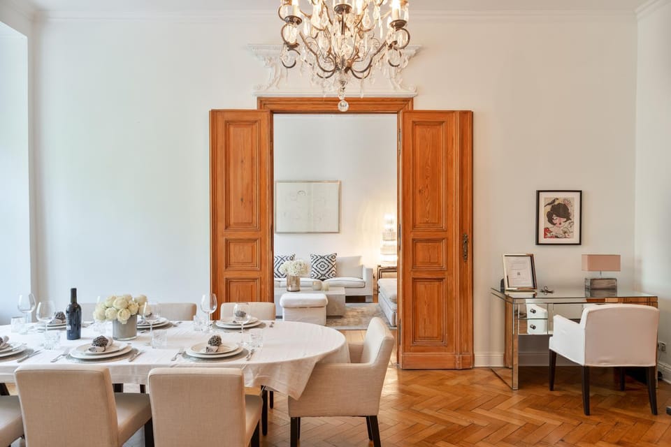 Seating area, Dining area, furniture