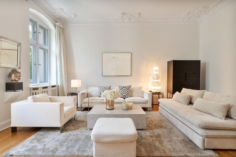 Living room, Photo of the whole room, Seating area, furniture