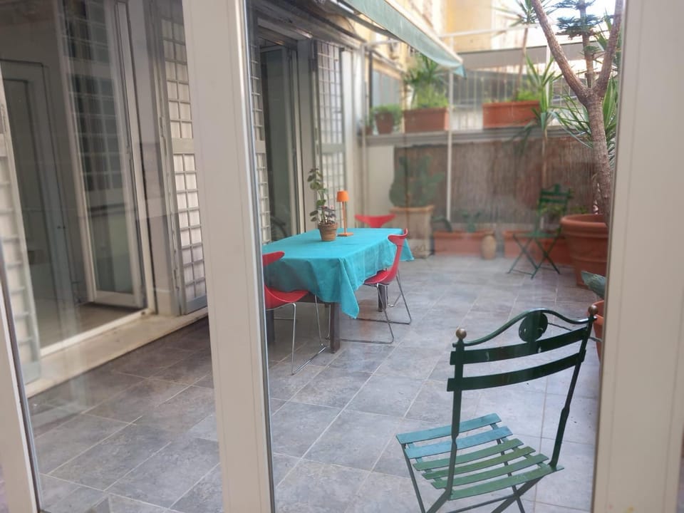 Salotto Sommer San Pietro Apartment in Rome