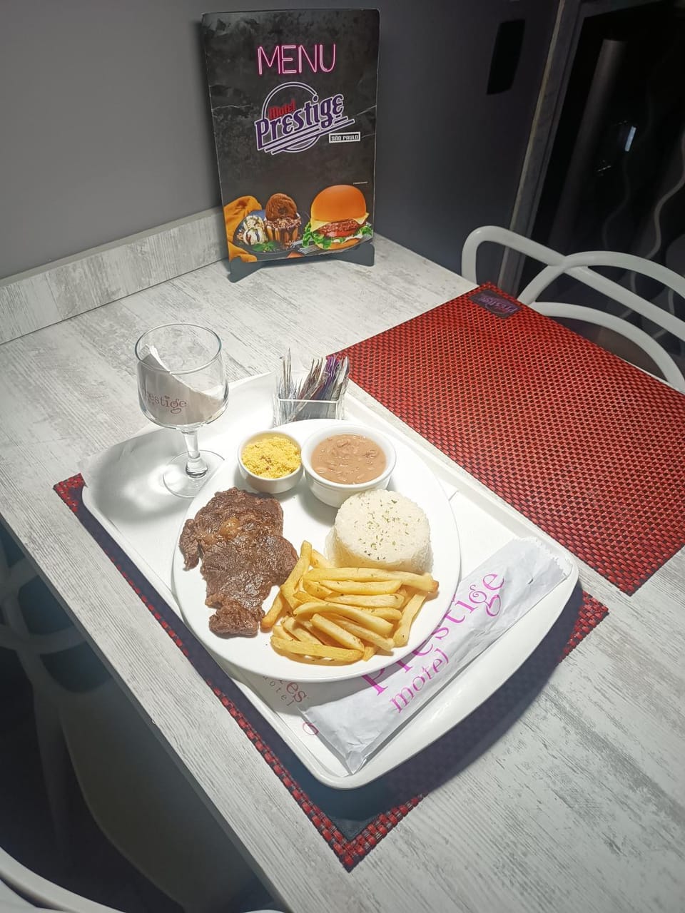 Restaurant/places to eat, Meals, Meals