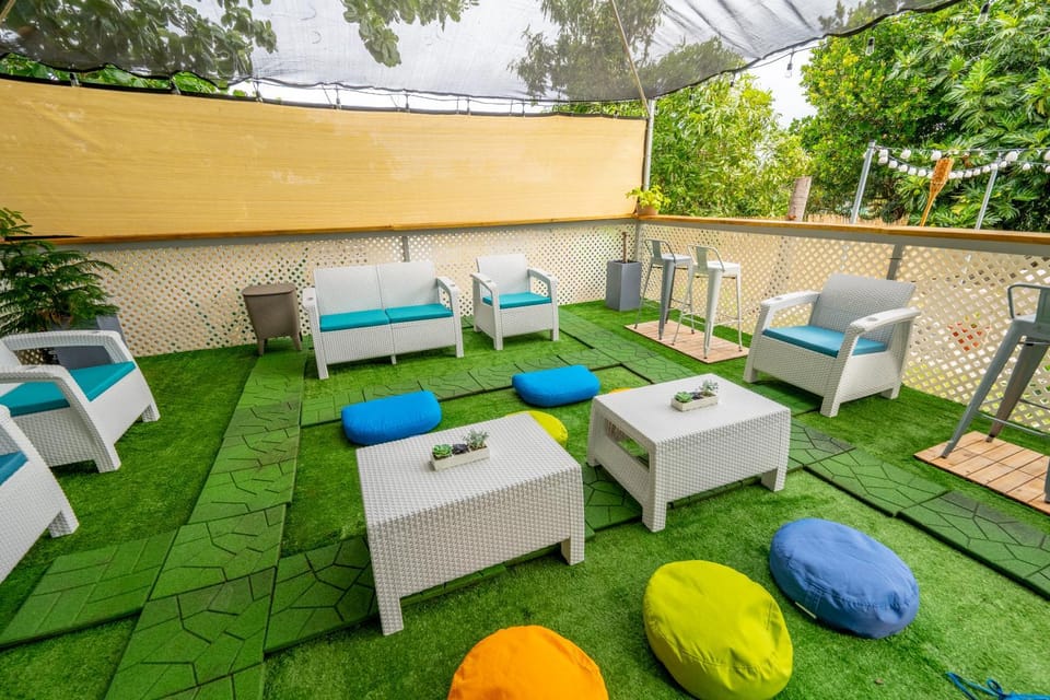 Patio, Seating area
