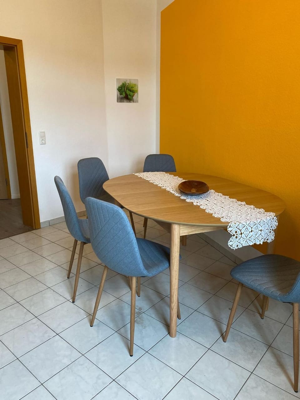 Seating area, Dining area, kitchen