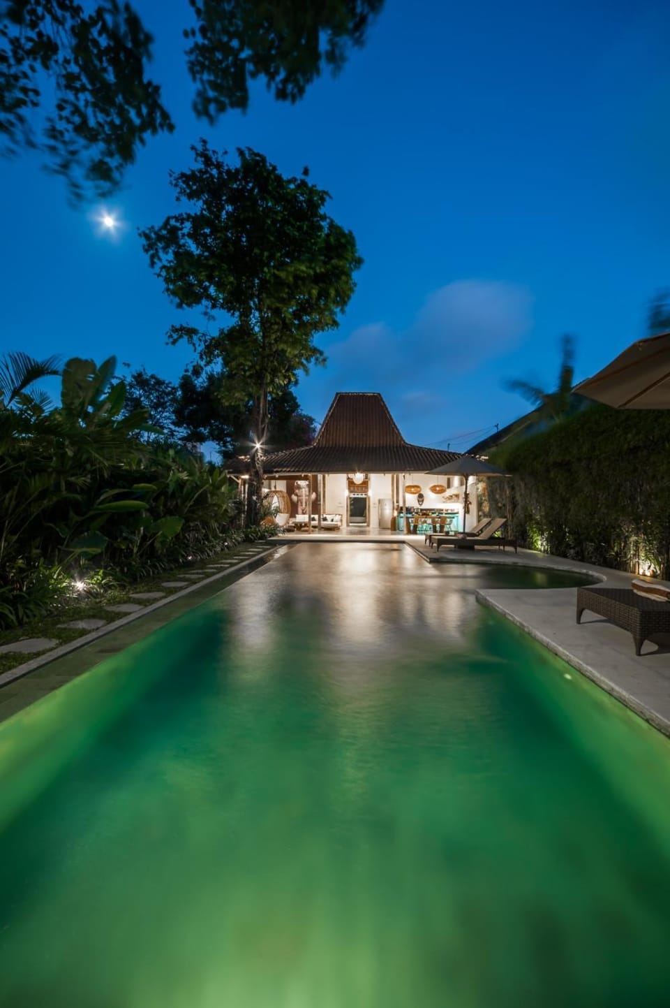 Pool view, Swimming pool