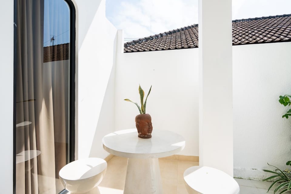 Villa Arawan - Beautiful 3BR Villa in Kerobokan Villa in North Kuta