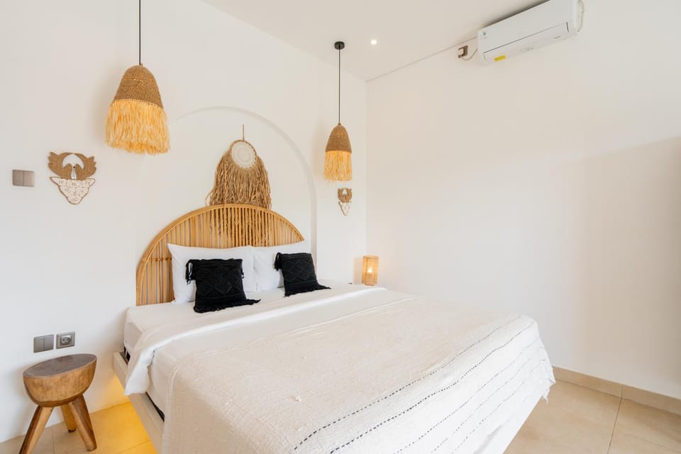 Villa Arawan - Beautiful 3BR Villa in Kerobokan Villa in North Kuta