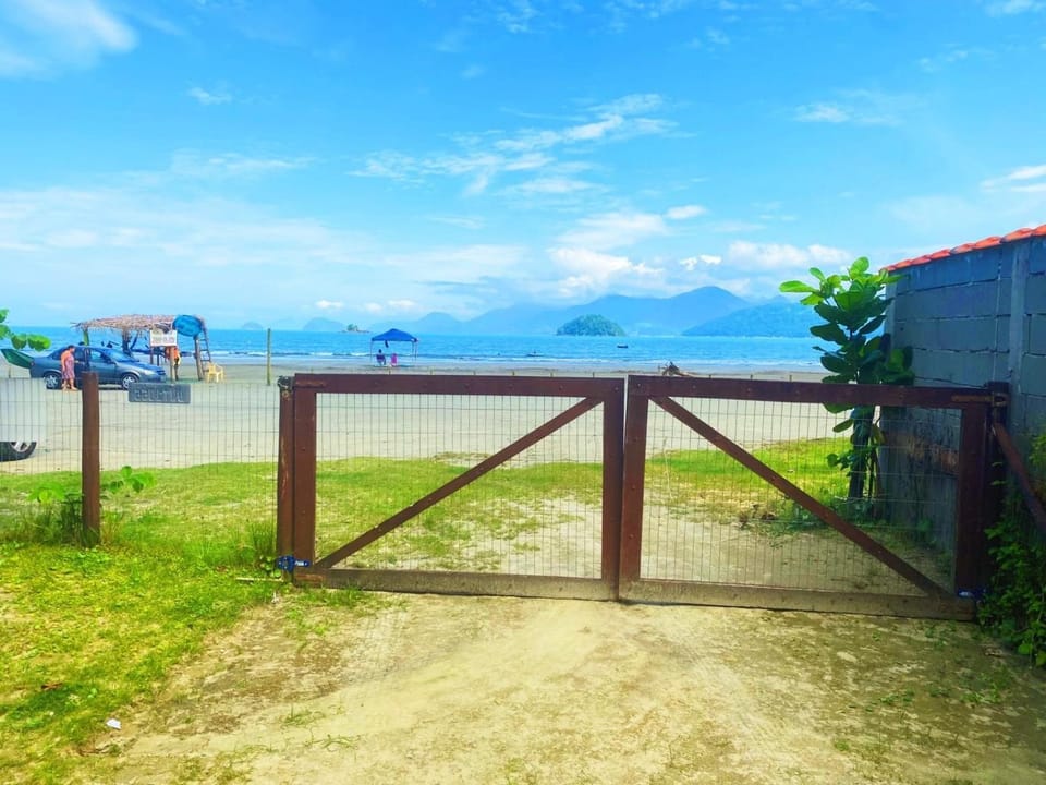 Mountain view, Sea view