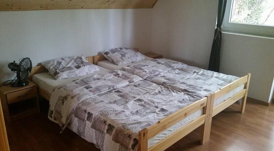 Bed, Bedroom, Family