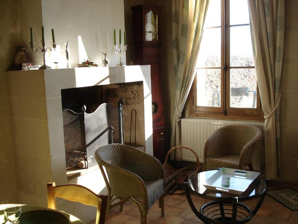 Maison Champêtre Restaurée avec WIFI et Cheminées - FR-1-491-369 House in Centre-Val de Loire