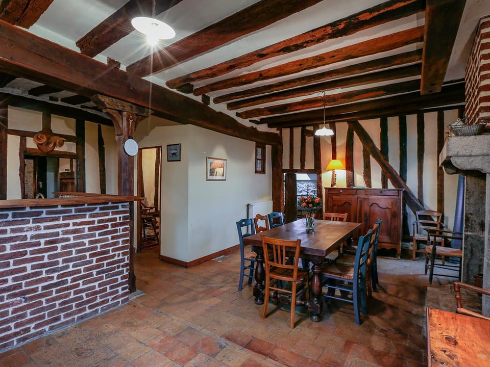 Maison restaurée avec jardin près de Vendôme, 3 chambres, cheminée, BBQ, internet, animaux acceptés - FR-1-491-367 House in Centre-Val de Loire