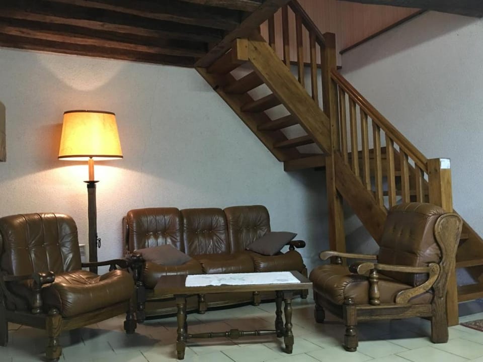 Maison accueillante près de Blois, animaux acceptés, parking Country House in Centre-Val de Loire