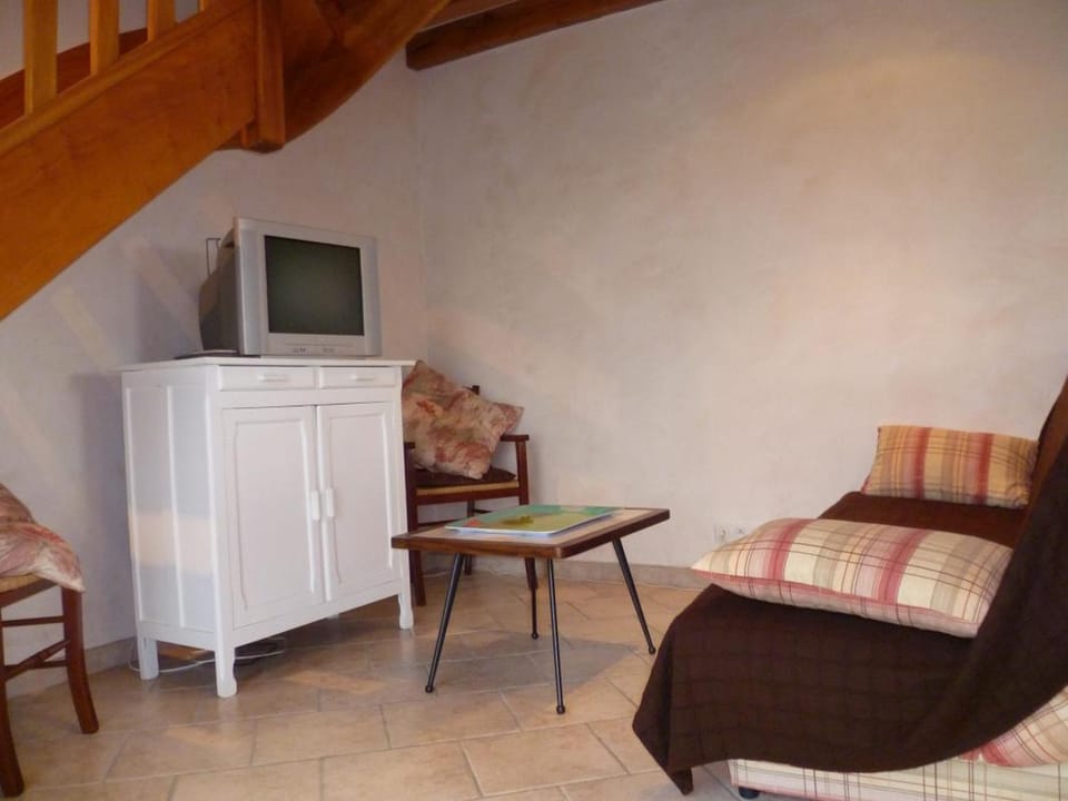 Charmant gîte dans la nature avec jardin, animaux admis - FR-1-491-387 House in Centre-Val de Loire