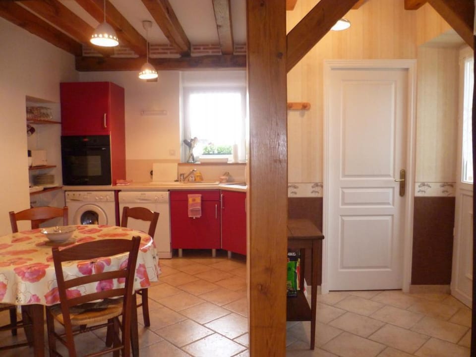 Charmant gîte dans la nature avec jardin, animaux admis - FR-1-491-387 House in Centre-Val de Loire