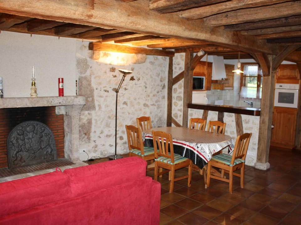 Charmant gîte près des châteaux, jardin et rivière - FR-1-491-404 House in Centre-Val de Loire