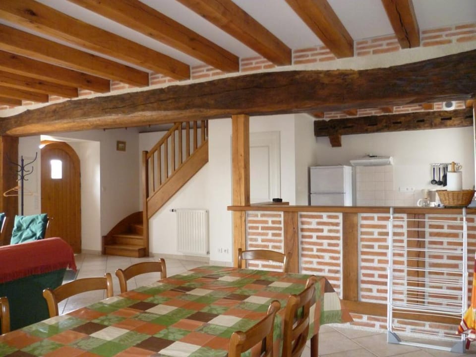 Maison spacieuse avec jardin dans les Châteaux de la Loire Country House in Centre-Val de Loire