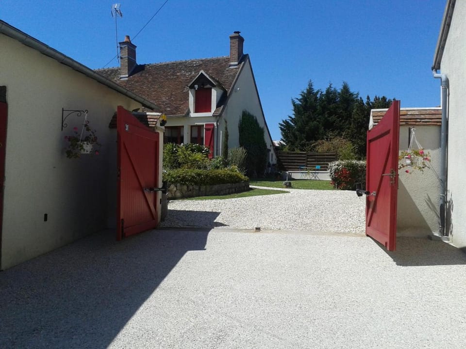 Gîte calme proche Zoo de Beauval et Châteaux de la Loire - FR-1-491-405 House in Centre-Val de Loire