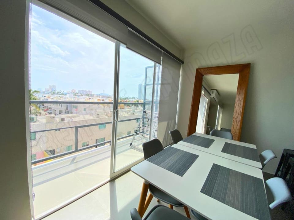 View (from property/room), Balcony/Terrace, Dining area