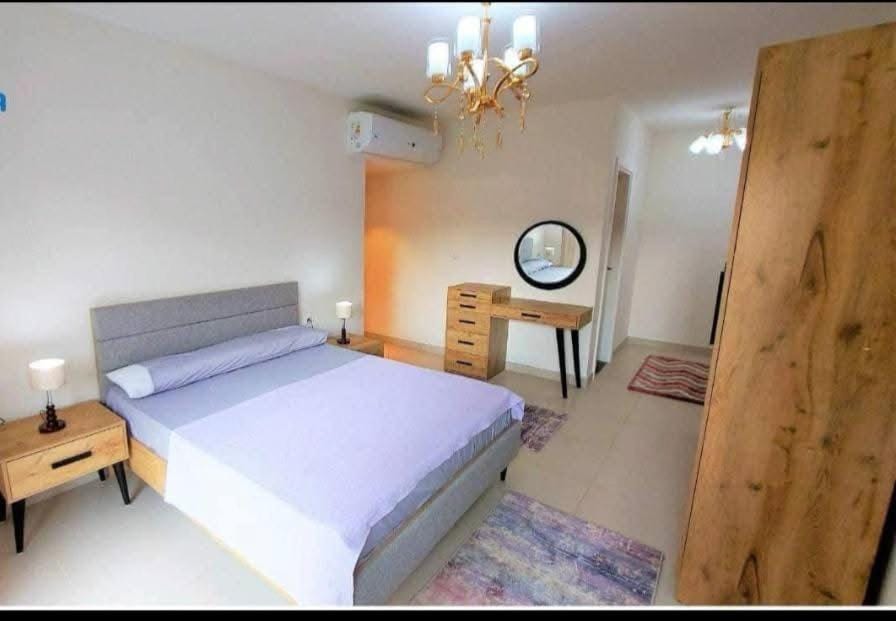 Hot Tub, Photo of the whole room, Bedroom, Garden view