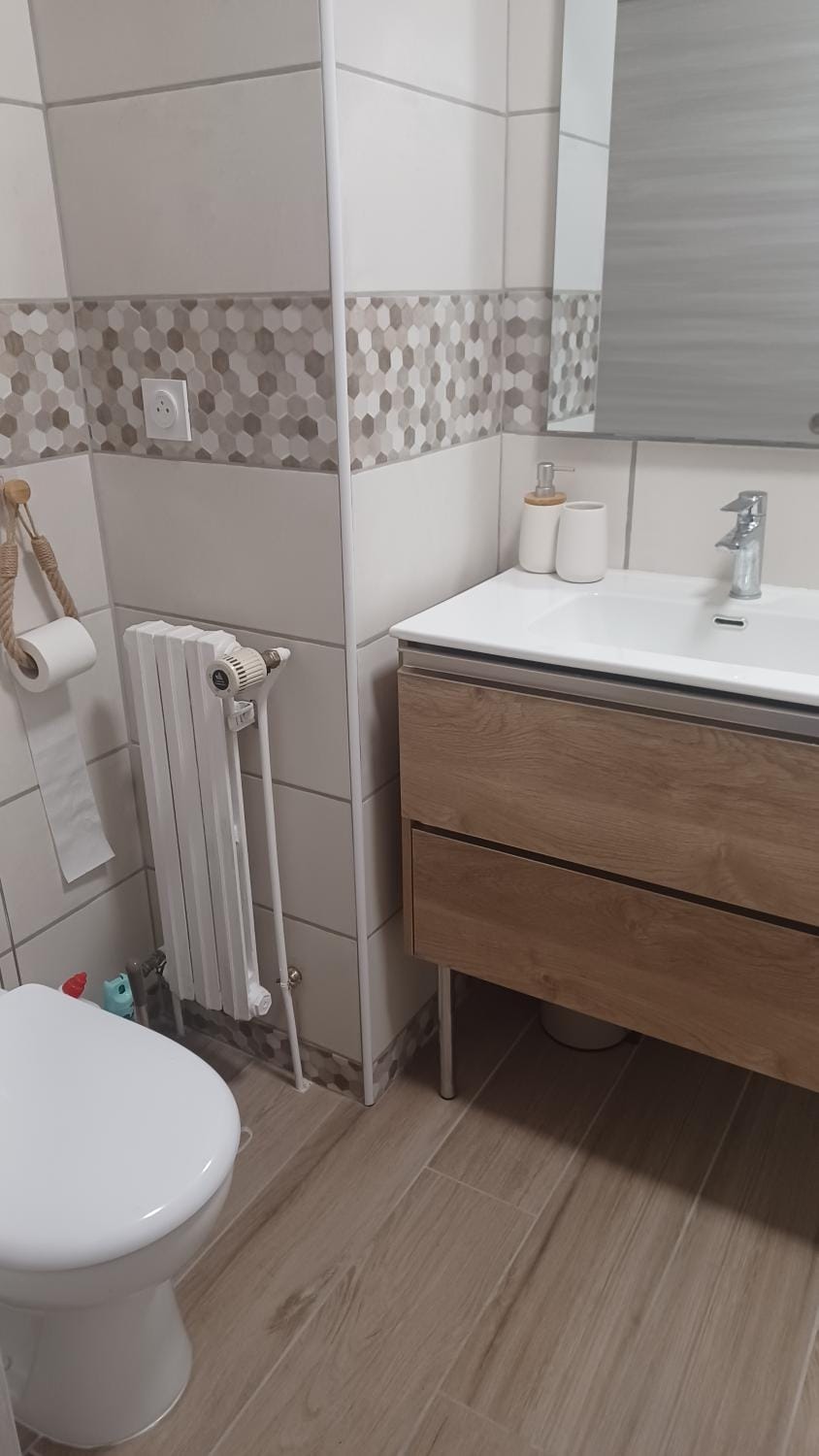 VILLARGONDRAN, les lacets Mauriennais, garage motos, vélos Apartment in Auvergne-Rhône-Alpes