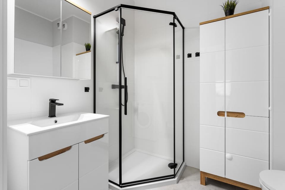 Shower, Bathroom