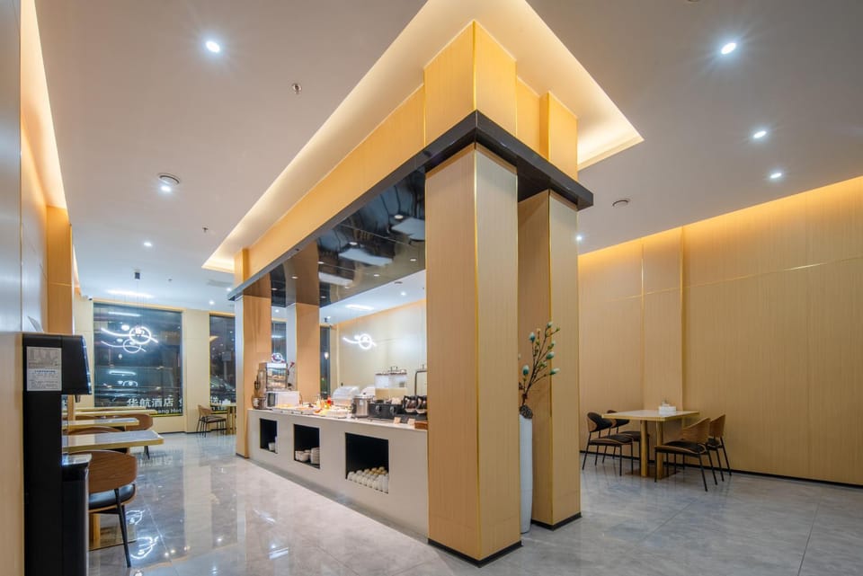 Restaurant/places to eat, Food and drinks