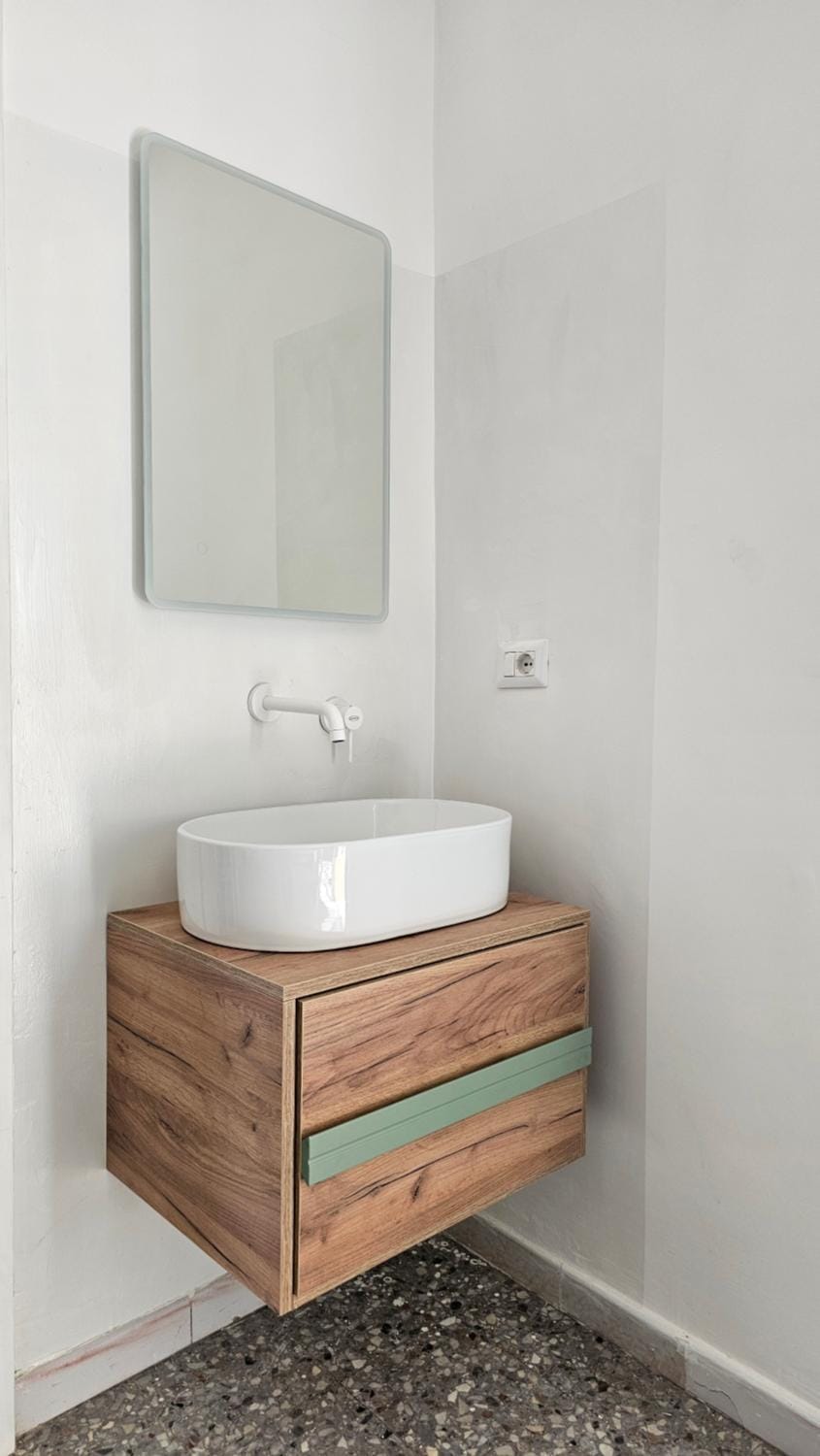 Bathroom, Bedroom