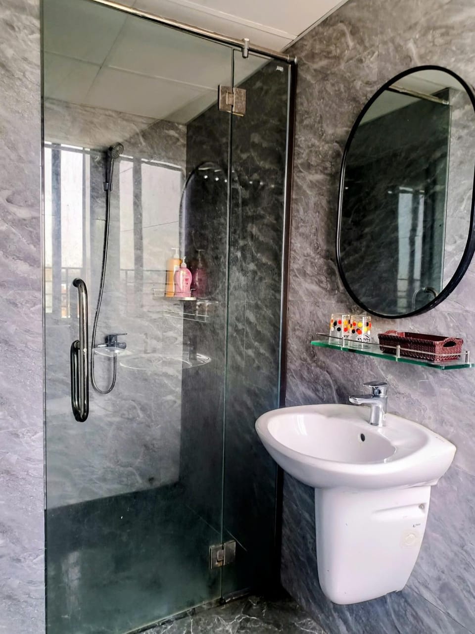 Phương Đông Huế Homestay Hotel in Laos