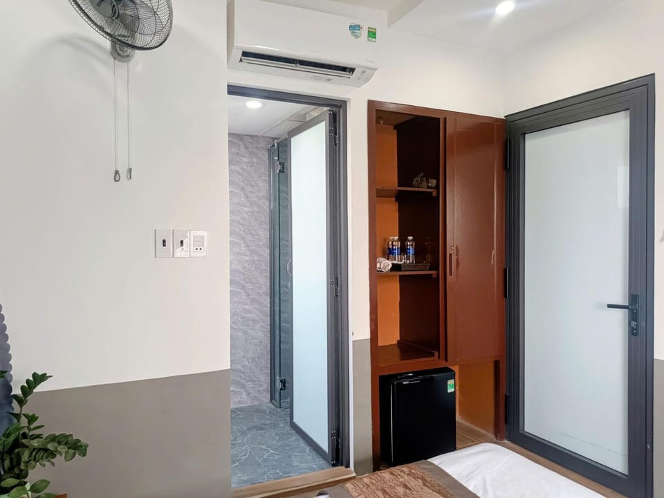 Phương Đông Huế Homestay Hotel in Laos
