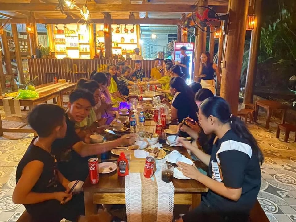 Restaurant/places to eat, Food and drinks, Food, Breakfast, Dinner