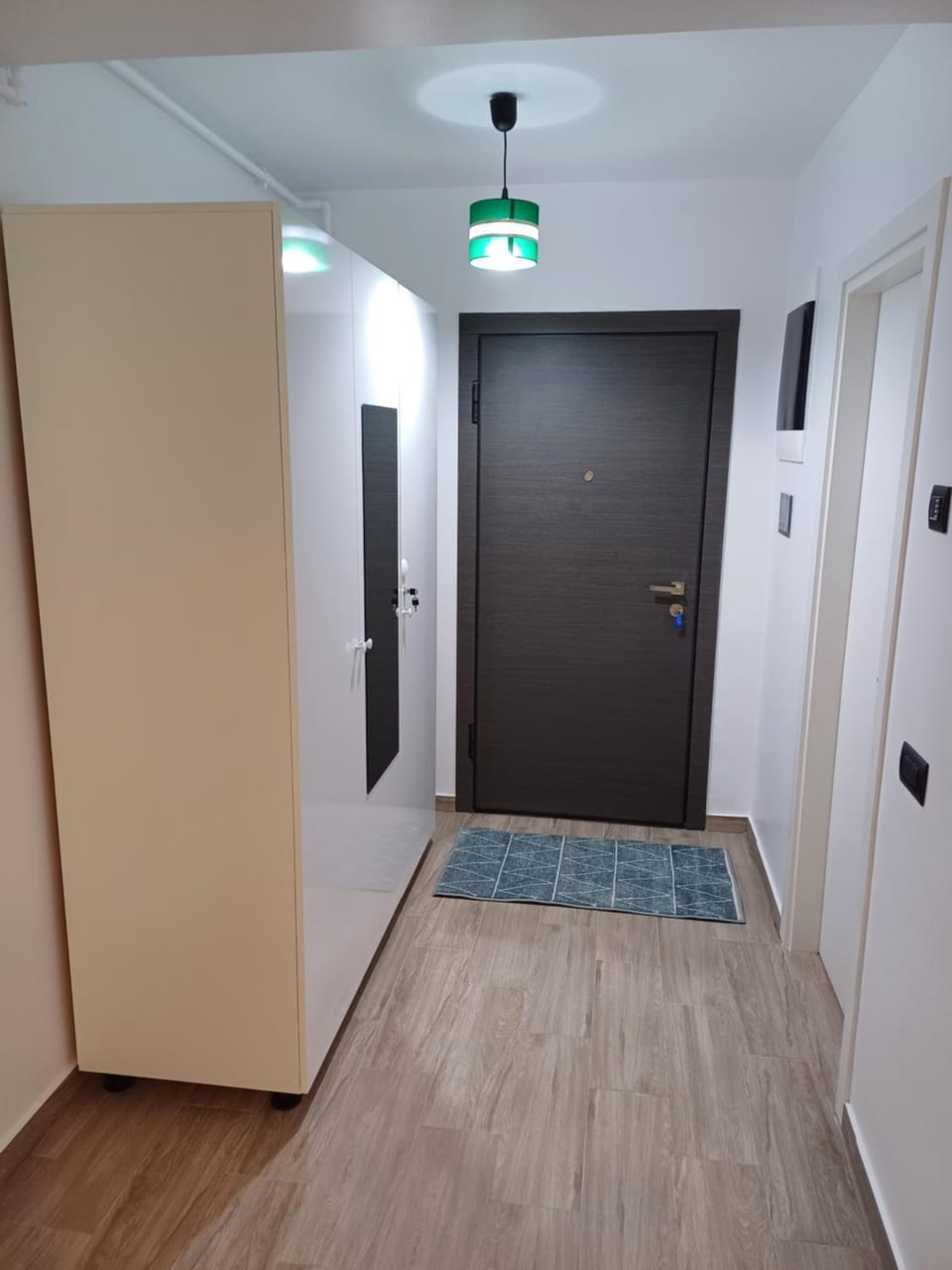 Lobby or reception, wardrobe